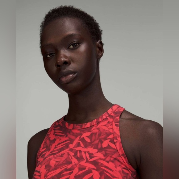 Lululemon Align Hip-Length Racerback Tank Top in Spray Leaf Fireside Red Multi - Picture 3 of 6